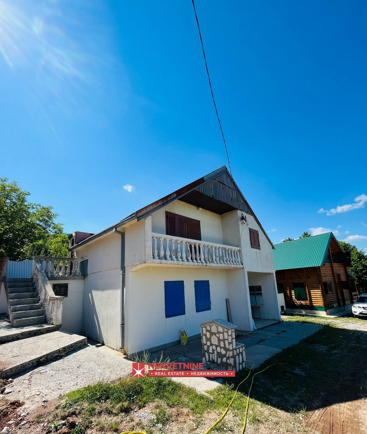 Renovirana kuća u odličnom stanju na placu od 475 m², Obzovica kod Cetinja